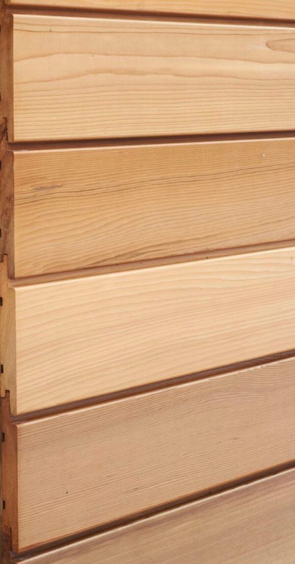 INTERLOCKING PINEWOOD PLANKS